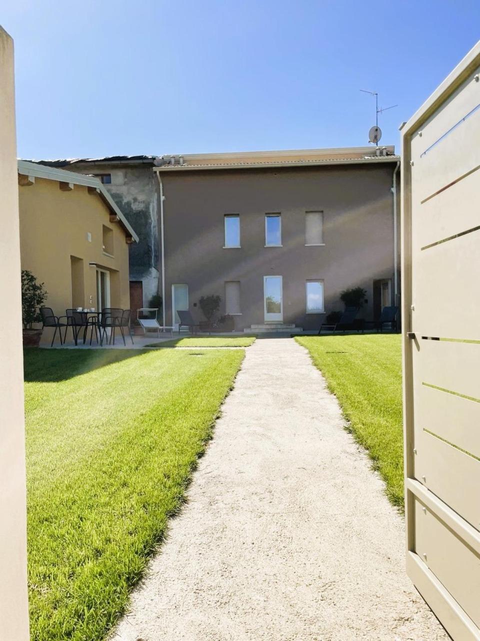 Appartamento Cavecchie Desenzano Desenzano del Garda Esterno foto